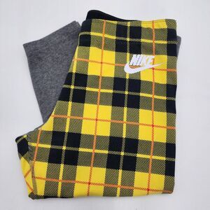 Nike Women's Size‎ Medium Sportswear Plaid Leggings Charcoal Heather BV4633-071